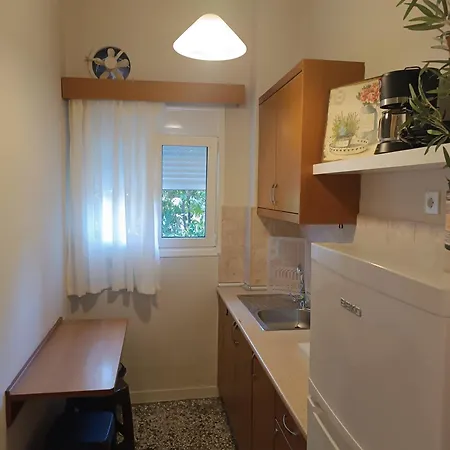 Niki Seaside Apartman Platamónasz