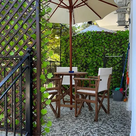 Niki Seaside Apartment