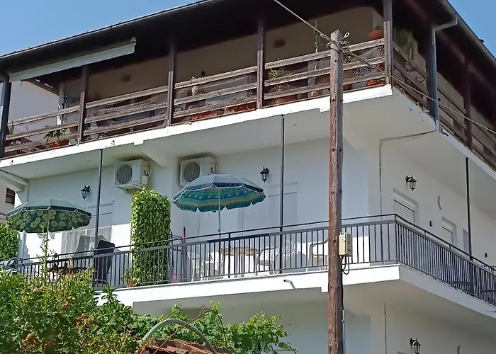Niki Seaside *